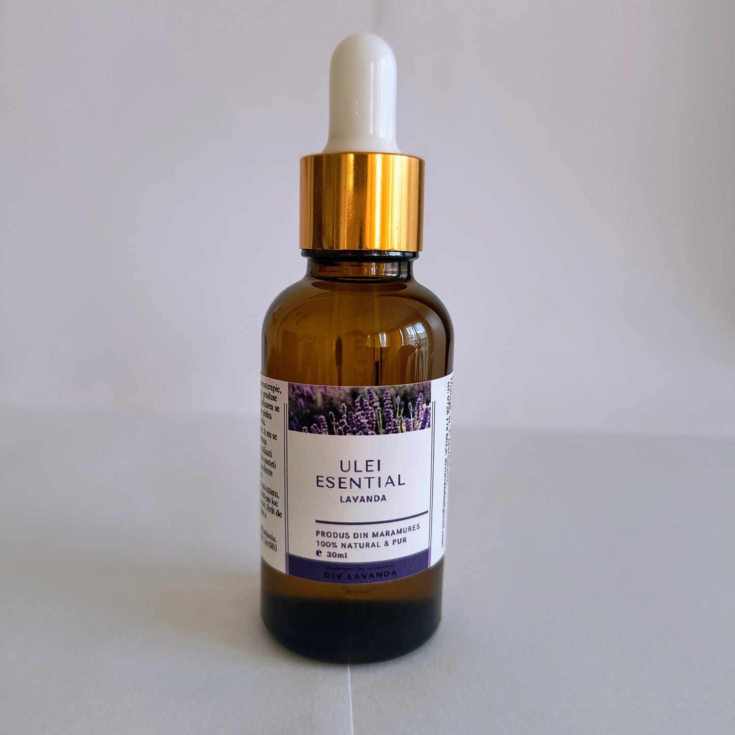 Ulei esential (30ml) in recipient de sticla cu pipeta